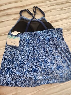 NWT Marine Blue Geometric Tankini TOP